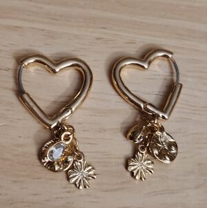 Altar'd State Heart Clasp Charm Dangle Earrings Y2K Valentine